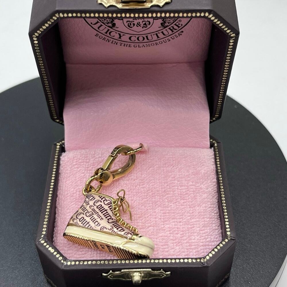 Juicy Couture Pink High Top Gold
Sneaker Shoe Charm Smells Like Couture‎